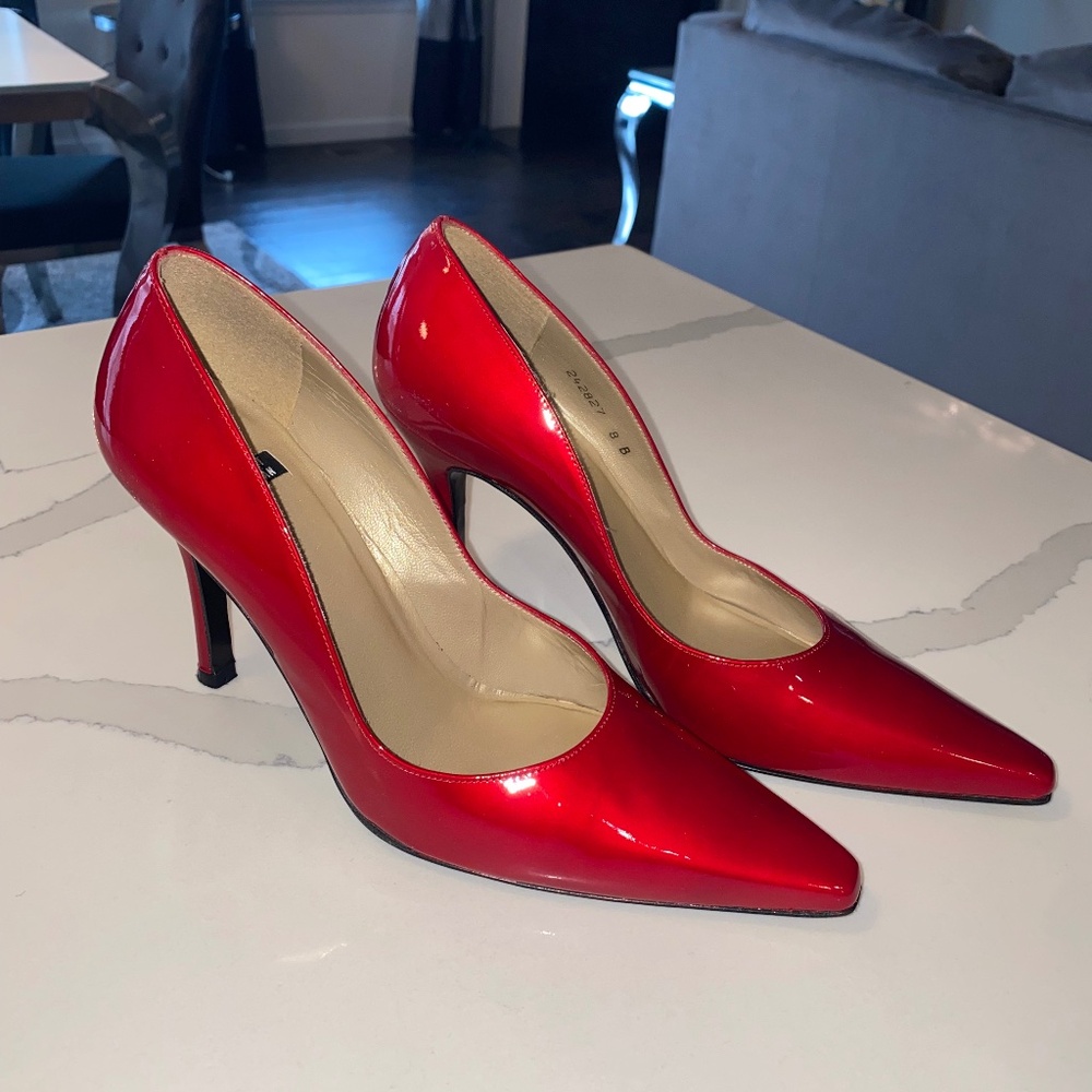 Stuart Weitzman Girlie Red Quasar Women's Heel Size 8